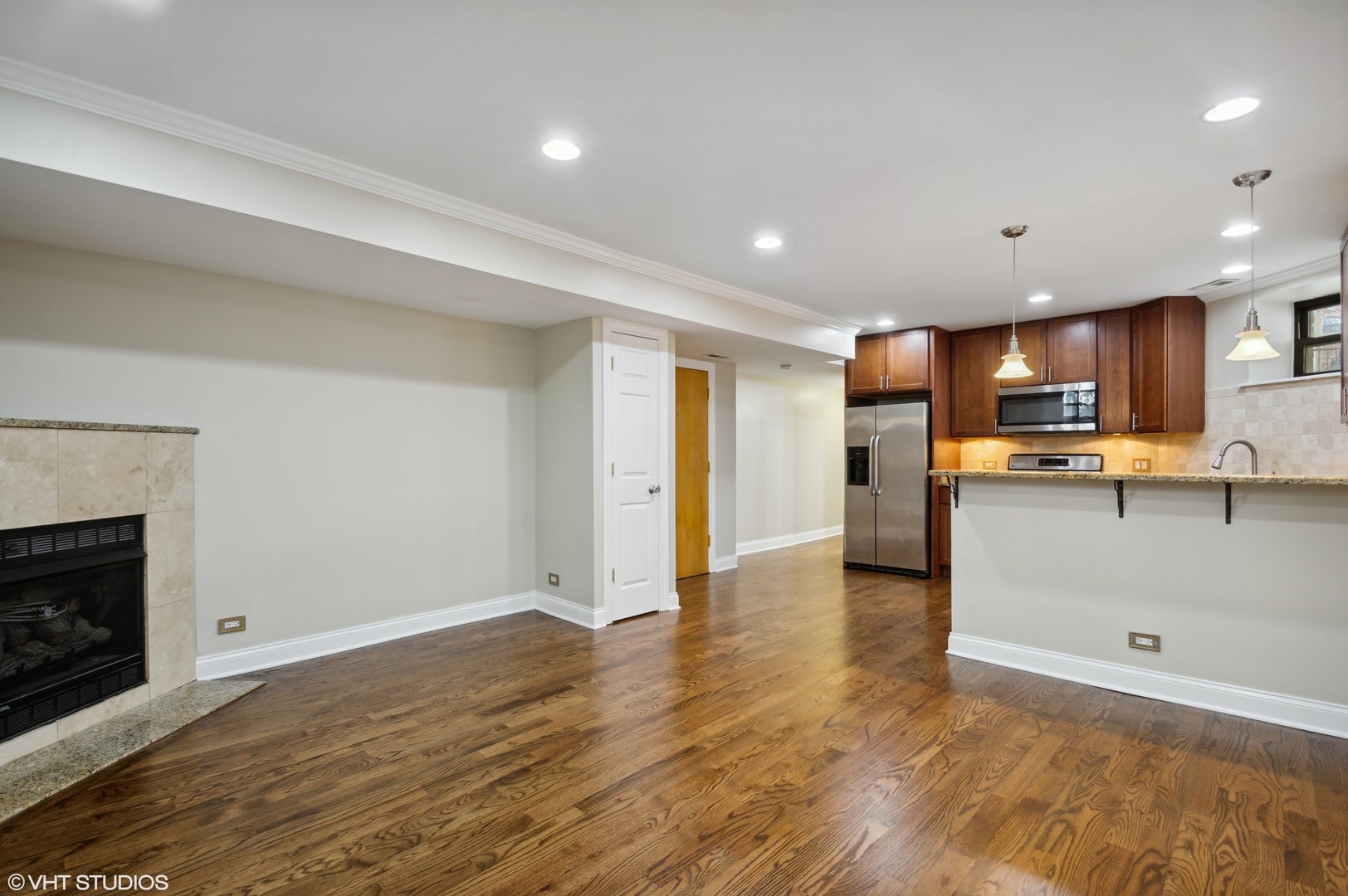 929 W Eastwood Avenue GW