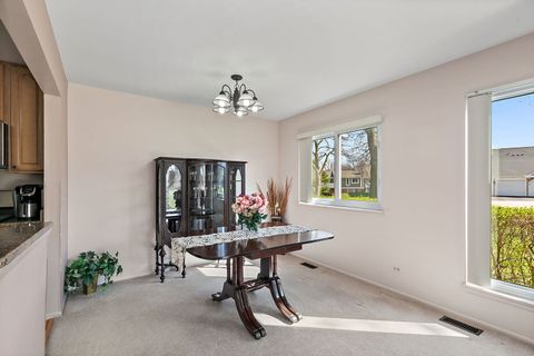 Tiny photo for 36 Waterbury Lane #01, Schaumburg, IL 60193 (MLS # 12612736)