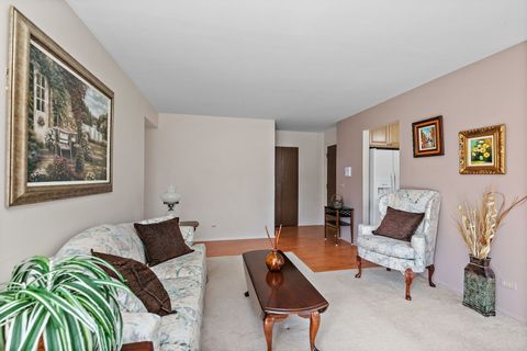 Tiny photo for 36 Waterbury Lane #01, Schaumburg, IL 60193 (MLS # 12612736)