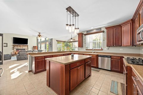 Tiny photo for 555 Litchfield Way, Oswego, IL 60543 (MLS # 12493199)