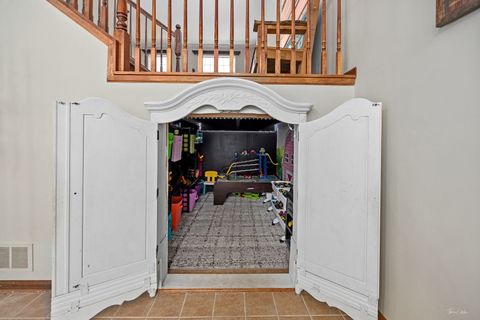 Tiny photo for 555 Litchfield Way, Oswego, IL 60543 (MLS # 12493199)