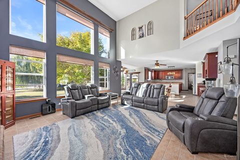 Tiny photo for 555 Litchfield Way, Oswego, IL 60543 (MLS # 12493199)