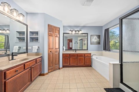 Tiny photo for 555 Litchfield Way, Oswego, IL 60543 (MLS # 12493199)