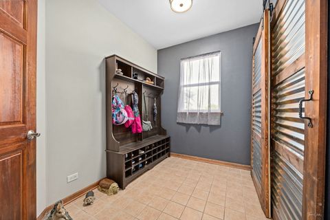 Tiny photo for 555 Litchfield Way, Oswego, IL 60543 (MLS # 12493199)