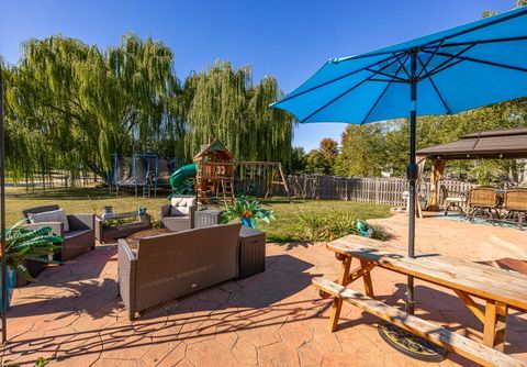 Tiny photo for 555 Litchfield Way, Oswego, IL 60543 (MLS # 12493199)