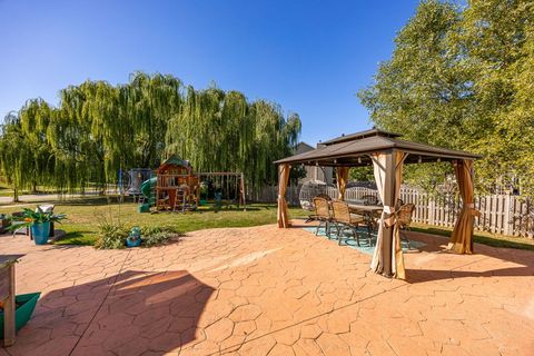 Tiny photo for 555 Litchfield Way, Oswego, IL 60543 (MLS # 12493199)