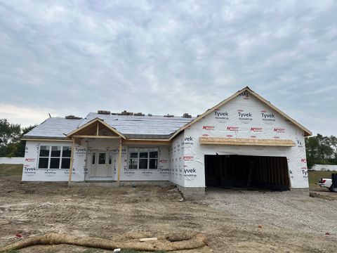 Photo of 2902 Haydon Drive, Urbana, IL 61802 (MLS # 12465015) Photo of 2902 Haydon Drive, Urbana, IL 61802 (MLS # 12465015)