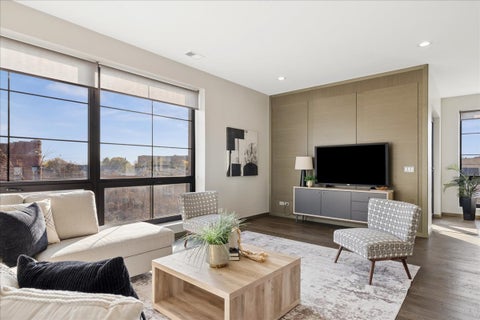 Tiny photo for 3024 W Irving Park Road #3S, Chicago, IL 60618 (MLS # 12798243)