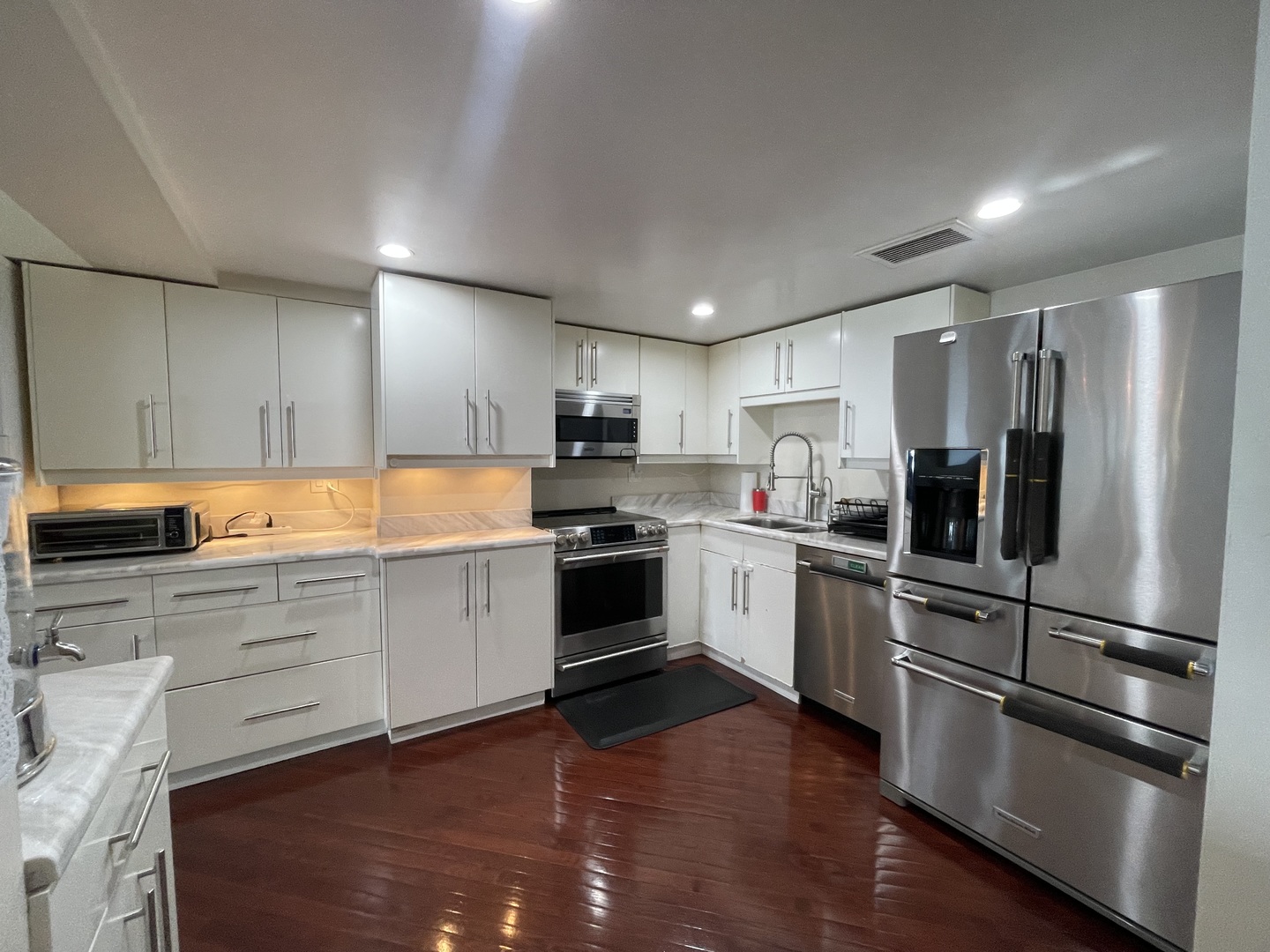 175 E DELAWARE Place 6206
