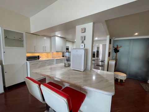 Tiny photo for 175 E DELAWARE Place #6206, Chicago, IL 60611 (MLS # 12613582)