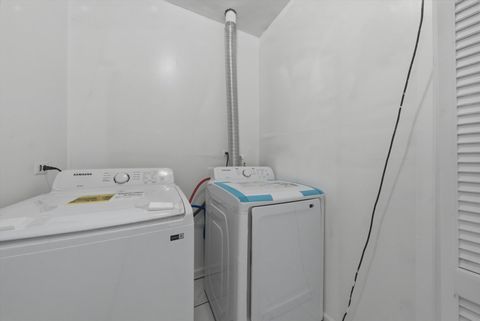 Tiny photo for 214 E 37TH Street #2, Chicago, IL 60653 (MLS # 12574796)