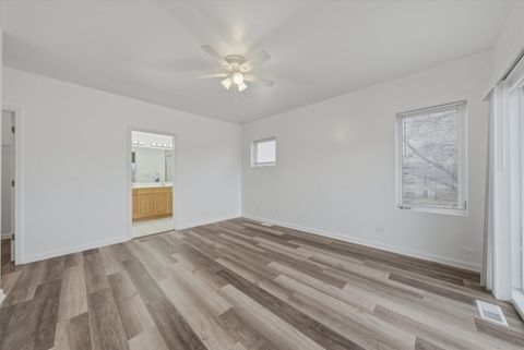 Tiny photo for 214 E 37TH Street #2, Chicago, IL 60653 (MLS # 12574796)