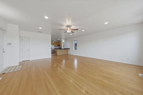 Tiny photo for 214 E 37TH Street #2, Chicago, IL 60653 (MLS # 12574796)