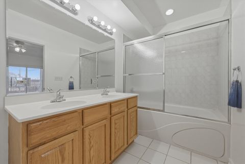 Tiny photo for 214 E 37TH Street #2, Chicago, IL 60653 (MLS # 12574796)