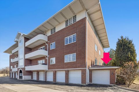 Tiny photo for 714 W 63rd Street #303, Westmont, IL 60559 (MLS # 12577479)