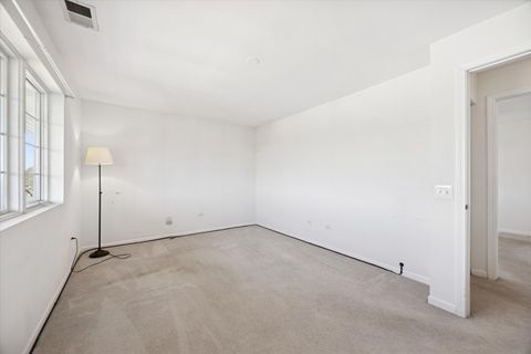 Tiny photo for 714 W 63rd Street #303, Westmont, IL 60559 (MLS # 12577479)