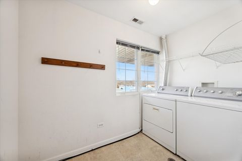 Tiny photo for 714 W 63rd Street #303, Westmont, IL 60559 (MLS # 12577479)