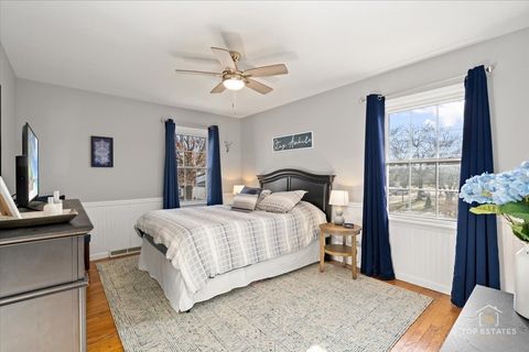 Tiny photo for 1006 Apple Lane, Lombard, IL 60148 (MLS # 12536783)