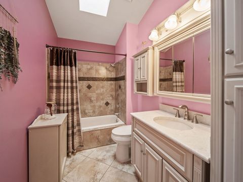 Tiny photo for 760 Thunderbird Trail, Carol Stream, IL 60188 (MLS # 12599442)