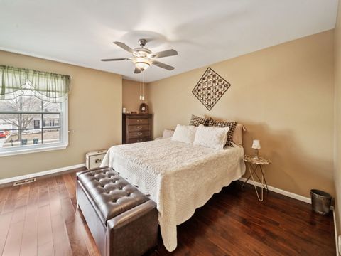 Tiny photo for 760 Thunderbird Trail, Carol Stream, IL 60188 (MLS # 12599442)