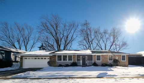 Photo of 2415 59th Street, Woodridge, IL 60517 (MLS # 12559920)