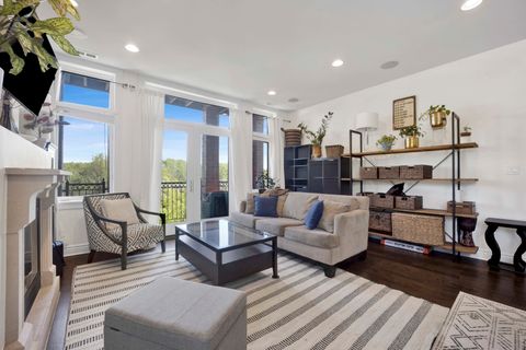 Tiny photo for 4156 N Elston Avenue #3N, Chicago, IL 60618 (MLS # 12634203)