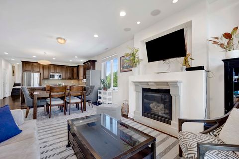 Tiny photo for 4156 N Elston Avenue #3N, Chicago, IL 60618 (MLS # 12634203)
