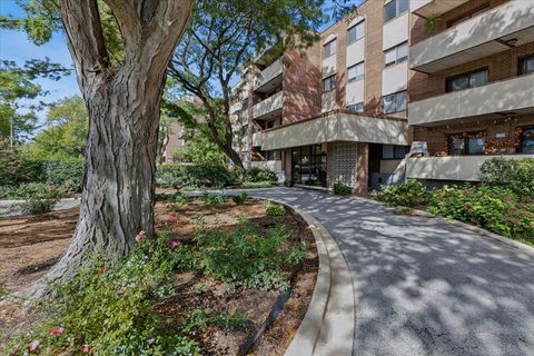 Photo of 9242 Gross Point Road #402, Skokie, IL 60077 (MLS # 12488371) Photo of 9242 Gross Point Road #402, Skokie, IL 60077 (MLS # 12488371)