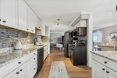 Tiny photo for 9242 Gross Point Road #402, Skokie, IL 60077 (MLS # 12488371)