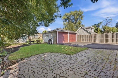 Tiny photo for 9 Ridge Road, Lemont, IL 60439 (MLS # 12792349)