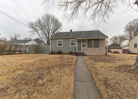 Photo of 308 N Stewart Street, Geneseo, IL 61254 (MLS # 12569646)