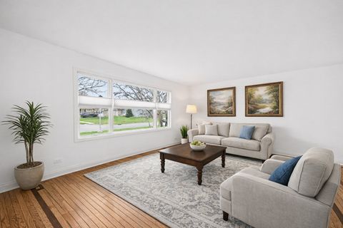 Tiny photo for 2140 Mulberry Drive, West Chicago, IL 60185 (MLS # 12607206)