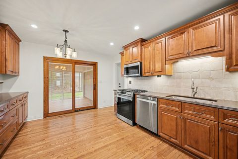 Tiny photo for 2140 Mulberry Drive, West Chicago, IL 60185 (MLS # 12607206)