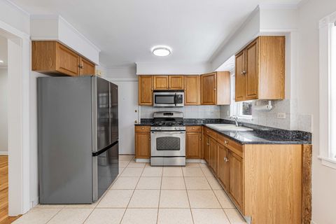 Tiny photo for 7441 W Fullerton Avenue #1N, Elmwood Park, IL 60707 (MLS # 12621058)