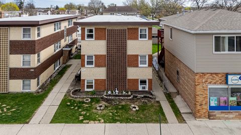Photo of 7441 W Fullerton Avenue #1N, Elmwood Park, IL 60707 (MLS # 12621058)