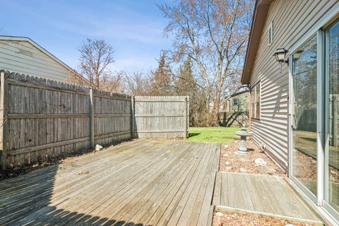Tiny photo for 166 E Cunningham Drive, Palatine, IL 60067 (MLS # 12575256)