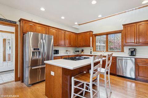 Tiny photo for 500 S KENILWORTH Avenue, Elmhurst, IL 60126 (MLS # 12487886)