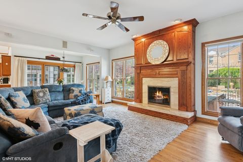 Tiny photo for 500 S KENILWORTH Avenue, Elmhurst, IL 60126 (MLS # 12487886)