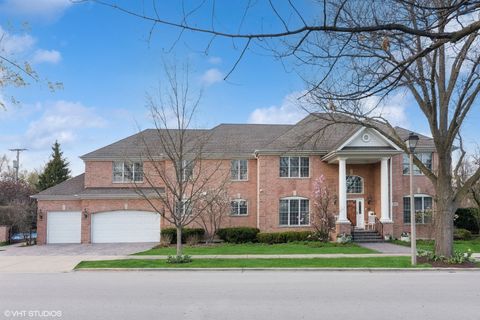 Tiny photo for 500 S KENILWORTH Avenue, Elmhurst, IL 60126 (MLS # 12487886)