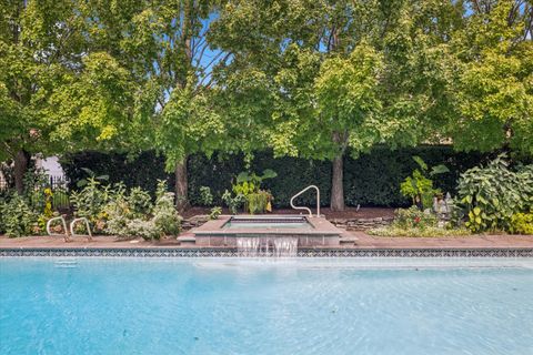 Tiny photo for 500 S KENILWORTH Avenue, Elmhurst, IL 60126 (MLS # 12487886)