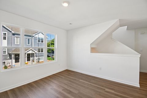 Tiny photo for 1433 Oakfield Lane, Pingree Grove, IL 60140 (MLS # 12496344)