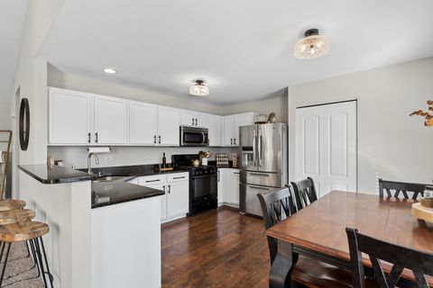 Tiny photo for 222 Bakers Drive W #222, Lakemoor, IL 60051 (MLS # 12572585)