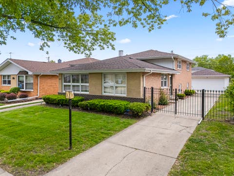 Photo of 8737 S 50th Avenue, Oak Lawn, IL 60453 (MLS # 12669890)