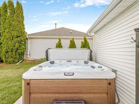 Tiny photo for 13362 Foxglove Lane, Winnebago, IL 61088 (MLS # 12606639)