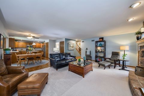 Tiny photo for 0N741 Woodlawn Street, Wheaton, IL 60187 (MLS # 12492415)