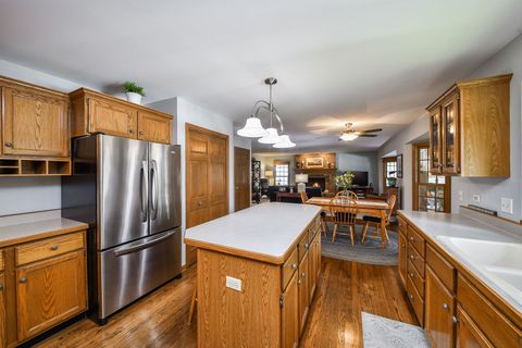 Tiny photo for 0N741 Woodlawn Street, Wheaton, IL 60187 (MLS # 12492415)