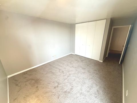 Tiny photo for 6010 Oakwood Drive #5D, Lisle, IL 60532 (MLS # 12526259)