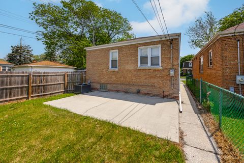 Tiny photo for 14410 S Union Avenue, Riverdale, IL 60827 (MLS # 12499460)