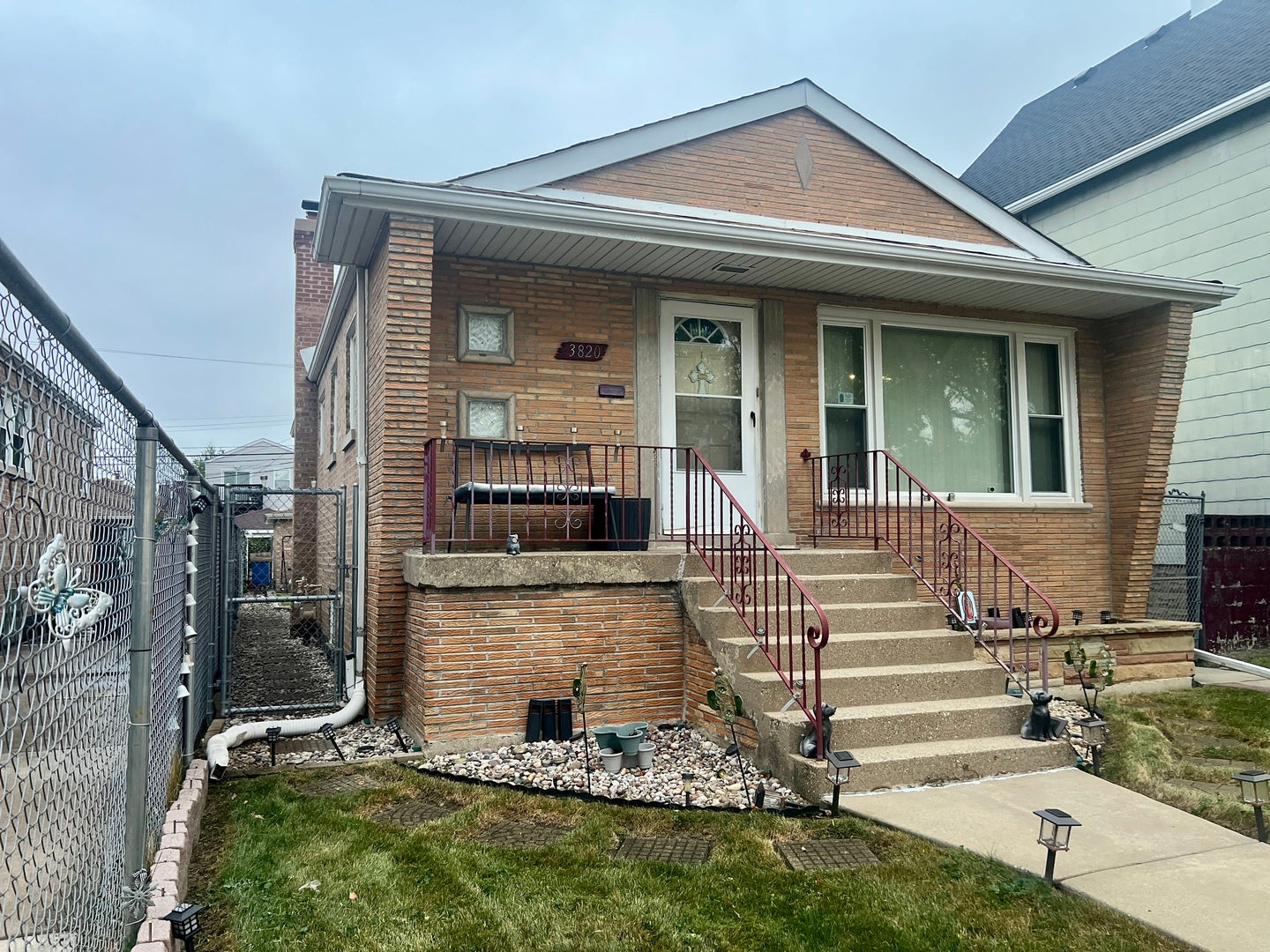 3820 W 57th Place