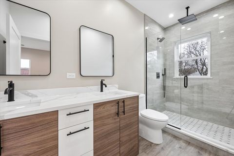 Tiny photo for 1721 W Arthur Avenue, Chicago, IL 60626 (MLS # 12602699)